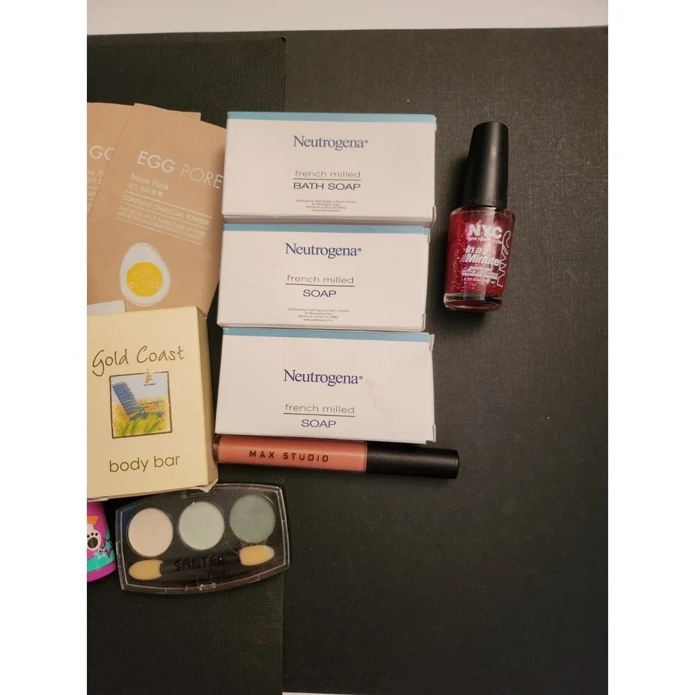 18 Various Bath and Beauty Items B41